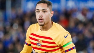 Vitor Roque pasa a la acción con un guiño al Betis 