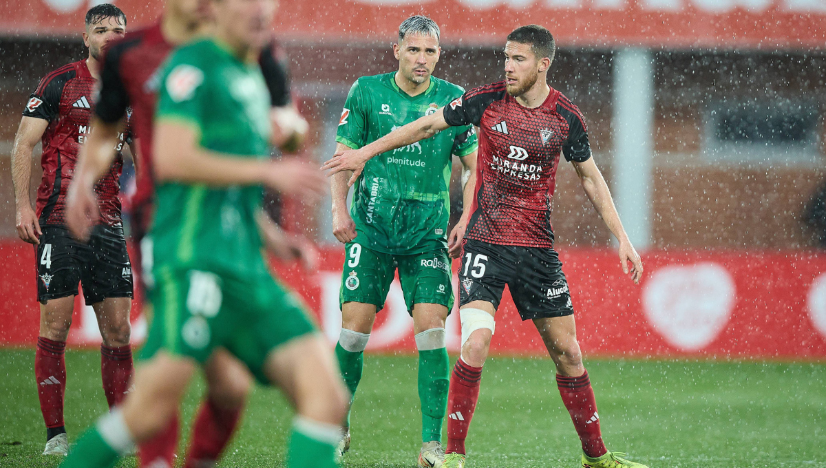 Lío entre el Racing de Santander y el Mirandés