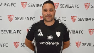 David Losada exalta una labor casi única del club sevillista: "Aquí la futbolista se siente profesional"