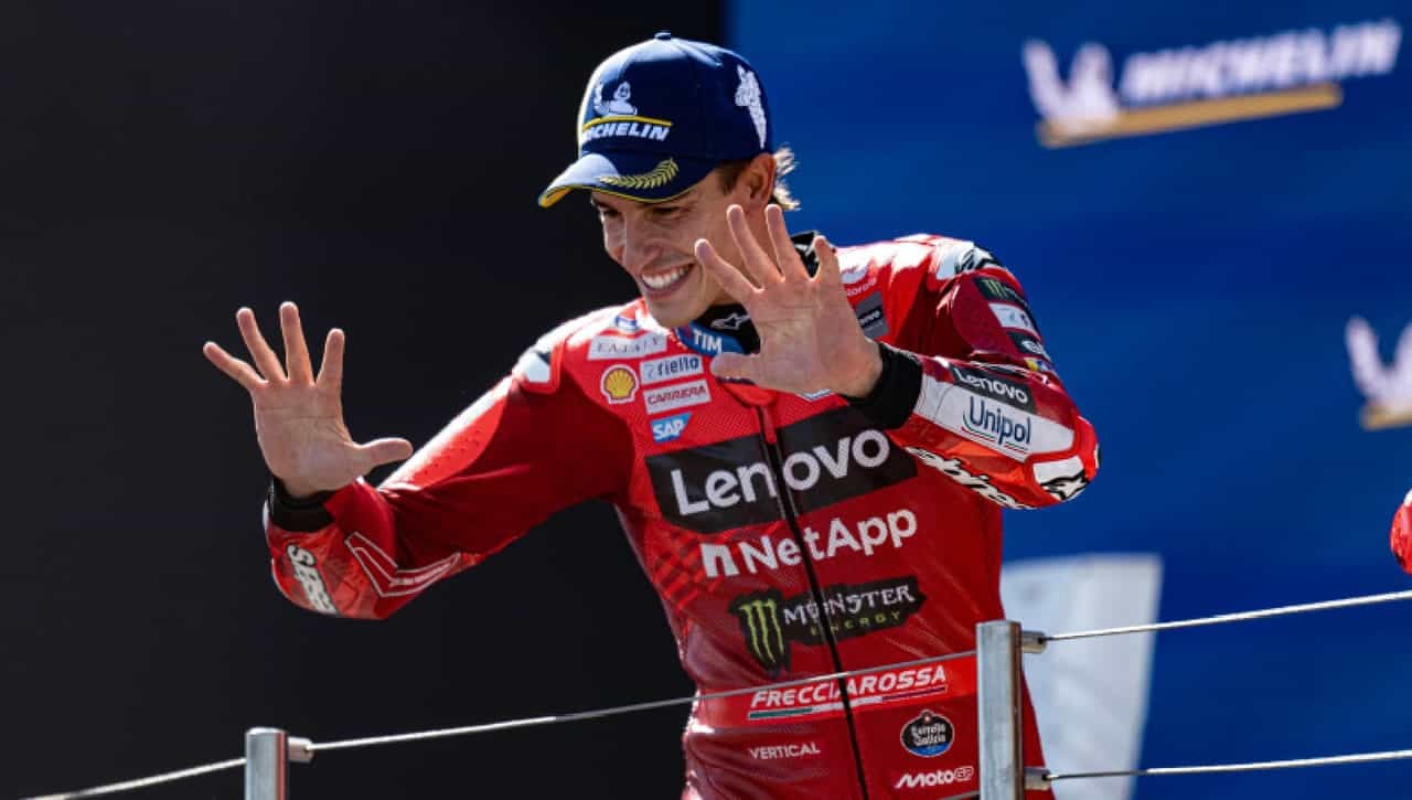 RECTIFICACIÓN DE ESTADIO DEPORTIVO 