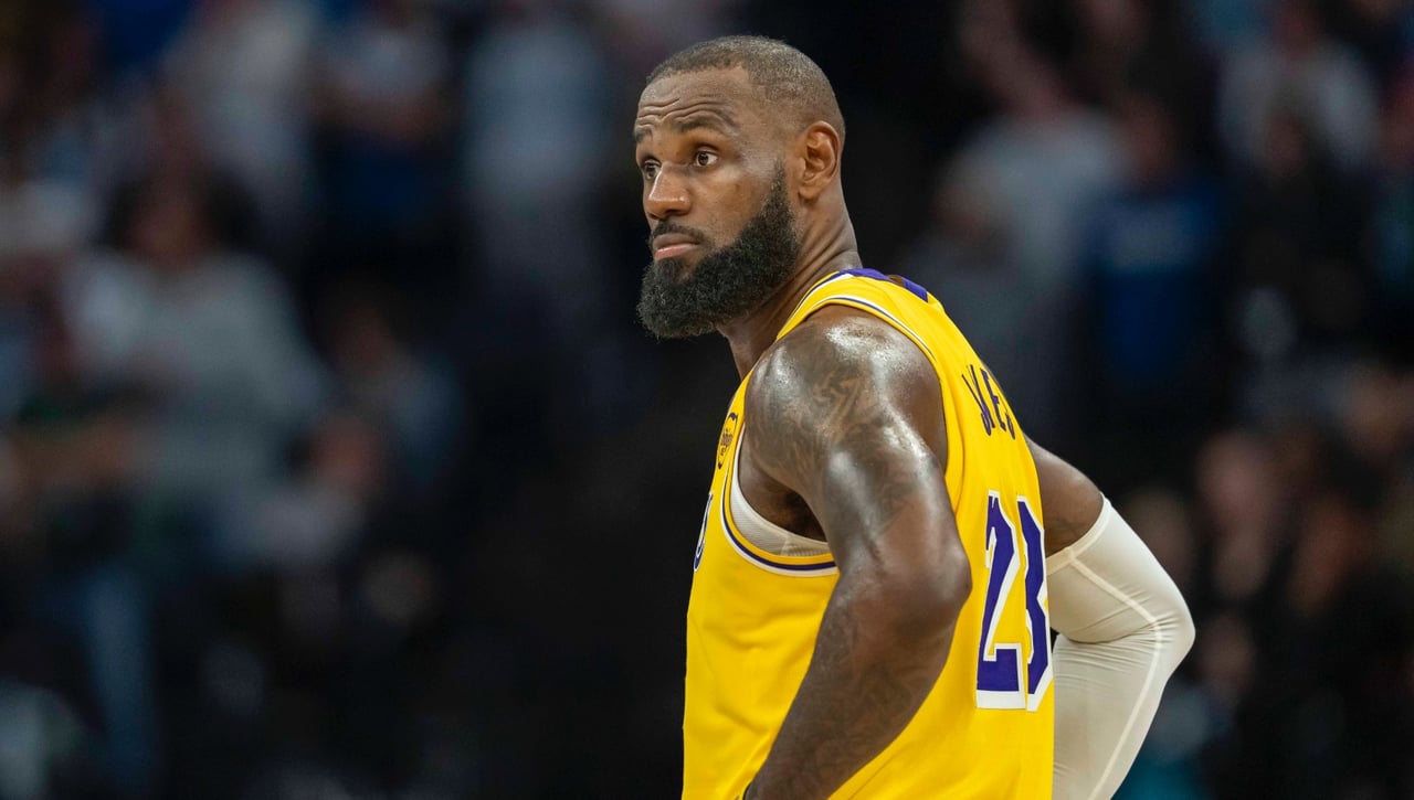 Los Lakers se rinden con LeBron James