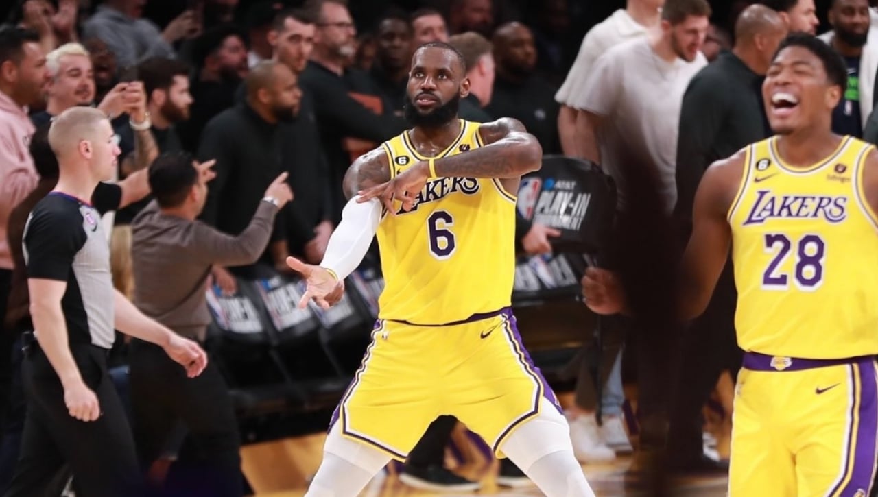 LeBron James recupera la sonrisa tras superar su peor momento