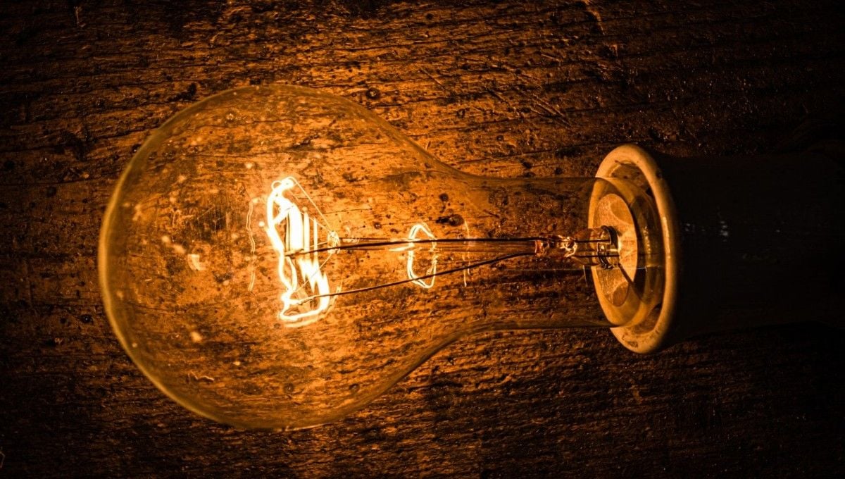 Precio de la luz, hoy viernes 13 de enero de 2023, por horas: cuándo está más barata y más cara