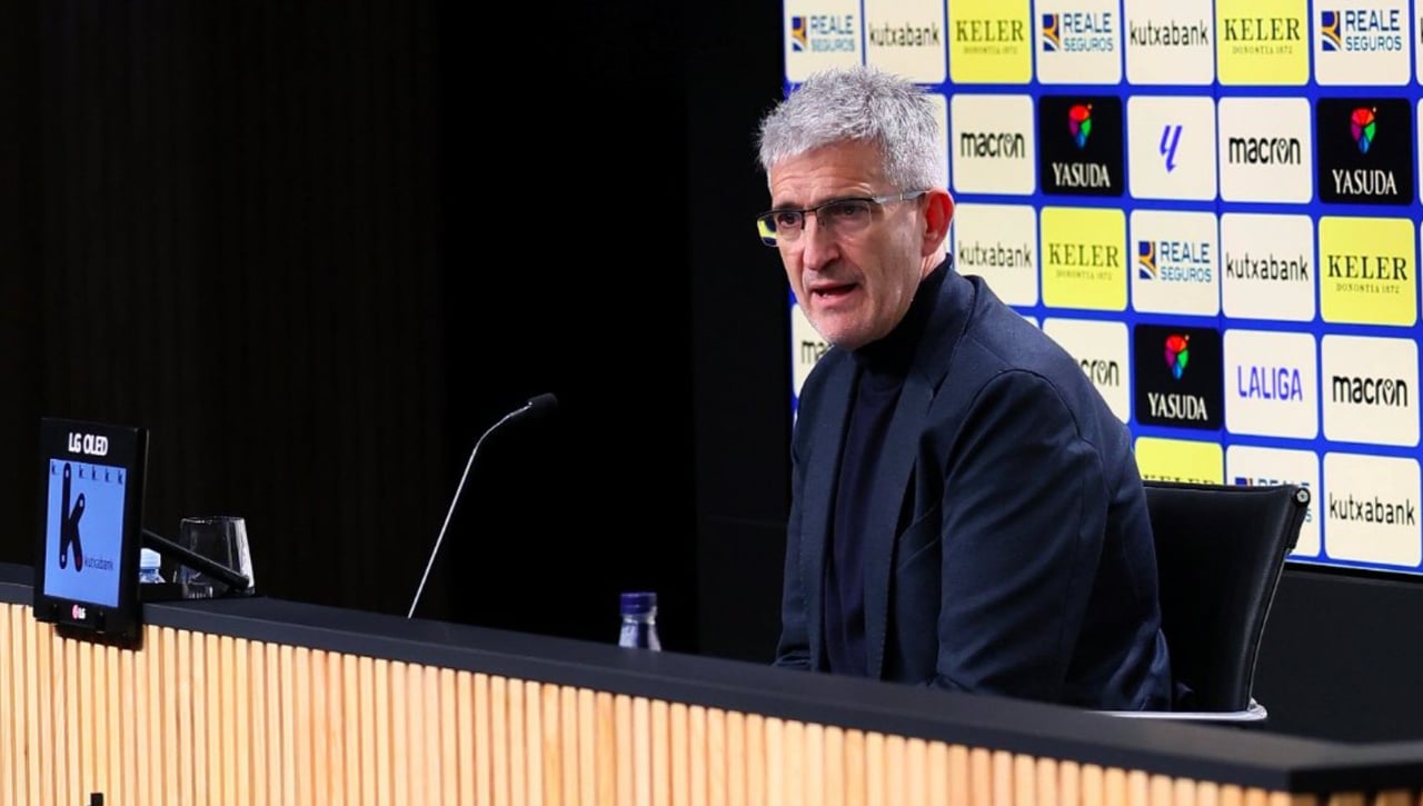 Roberto Olabe anuncia los motivos de su marcha y señala a Imanol Alguacil