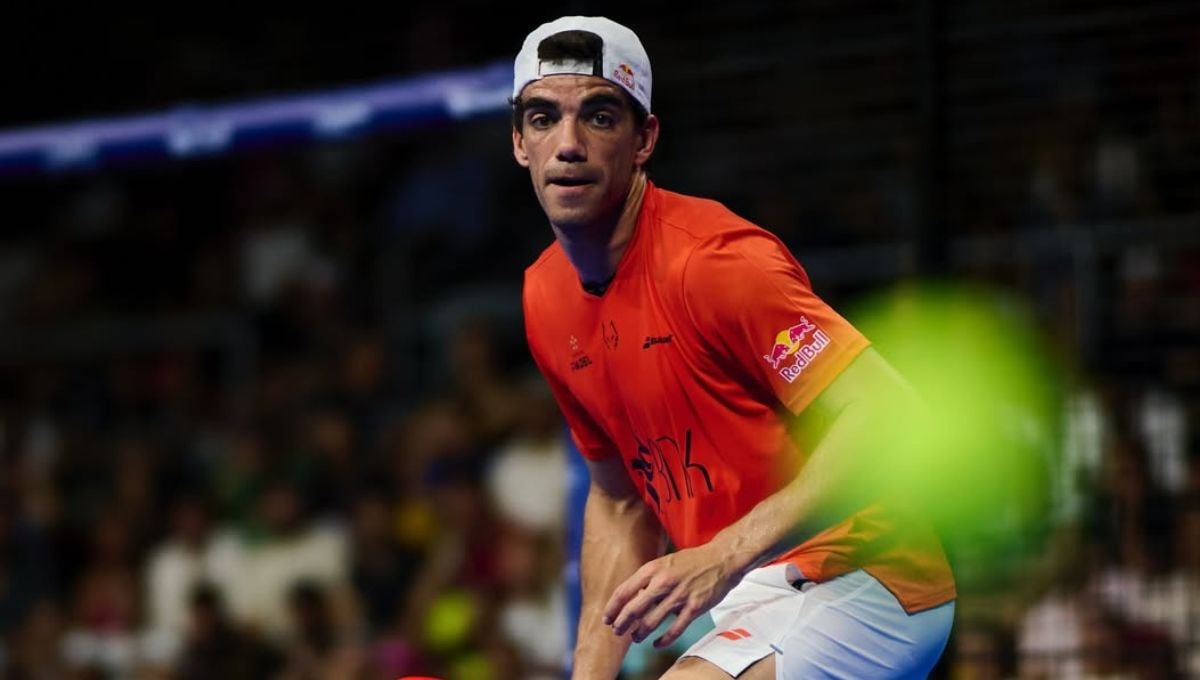 Muy mala suerte para Juan Lebrón en las Premier Pádel Finals de Barcelona