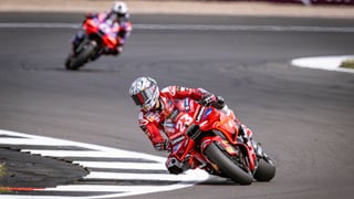 Jorge Martín desaprovecha el regalo de Pecco Bagnaia