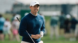 Rory McIlroy alza la voz y se calienta