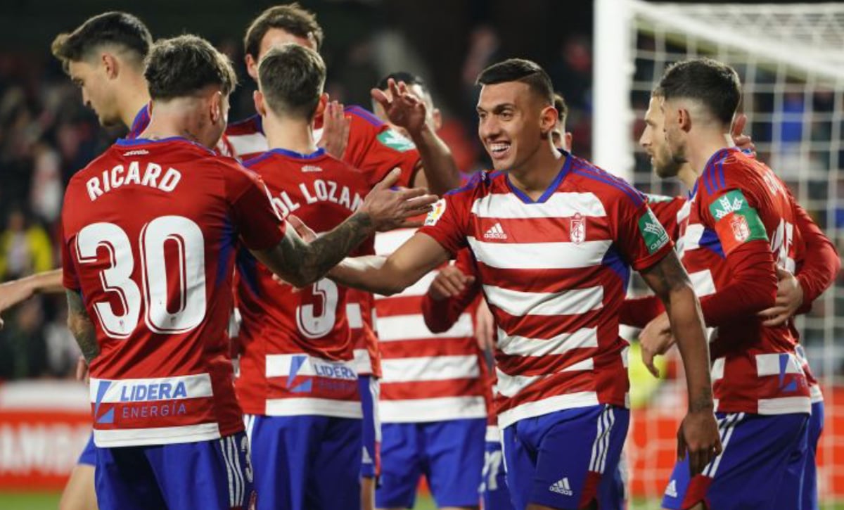 Granada 2-0 Tenerife: Uzuni hace valer su condición de Pichichi