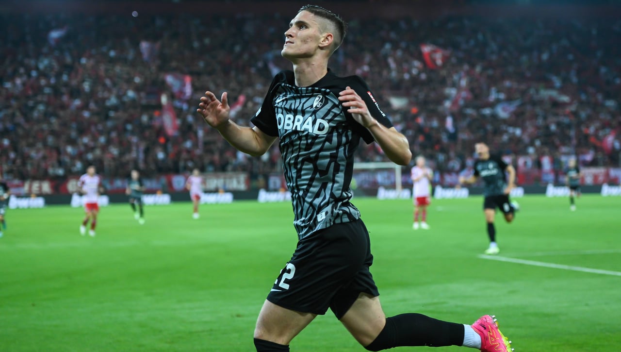 Roland Sallai, otro atacante en la agenda de Víctor Orta