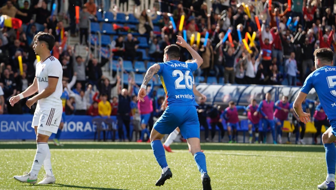 Alex Pastor, acuerdo cerrado