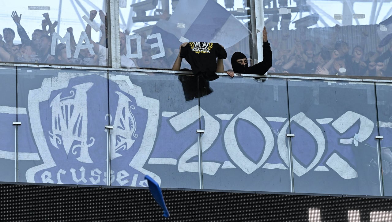 La Ertzaintza ‘embolsa’ a los ultras de la Real Sociedad
