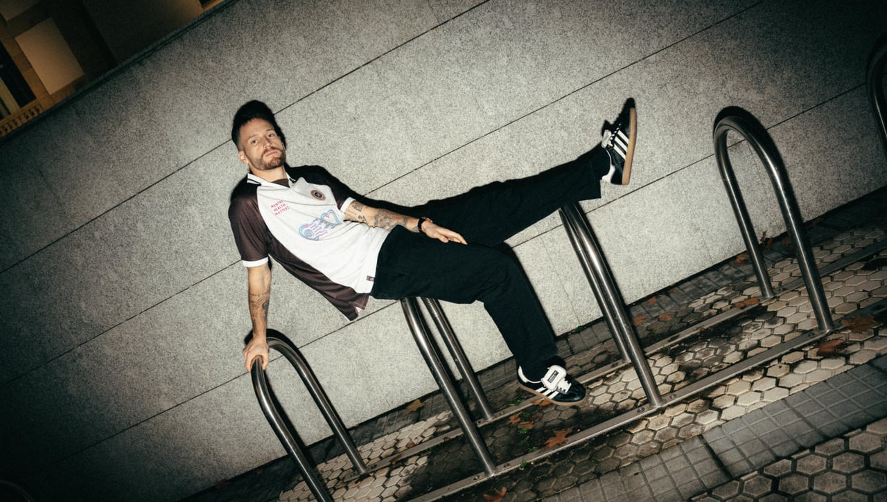 Alex Remiro y Coolligan lanzan una camiseta en favor de la salud mental en España