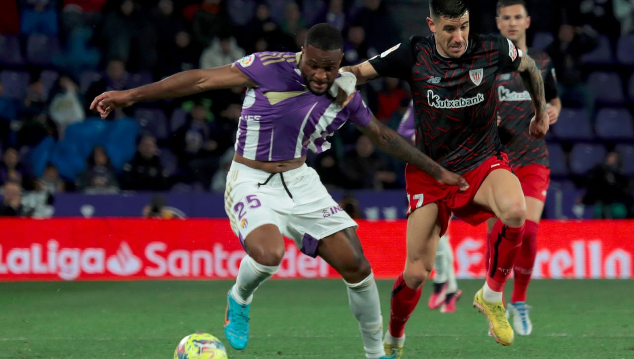 El Valladolid ejecuta la opción de compra por Cyle Larin