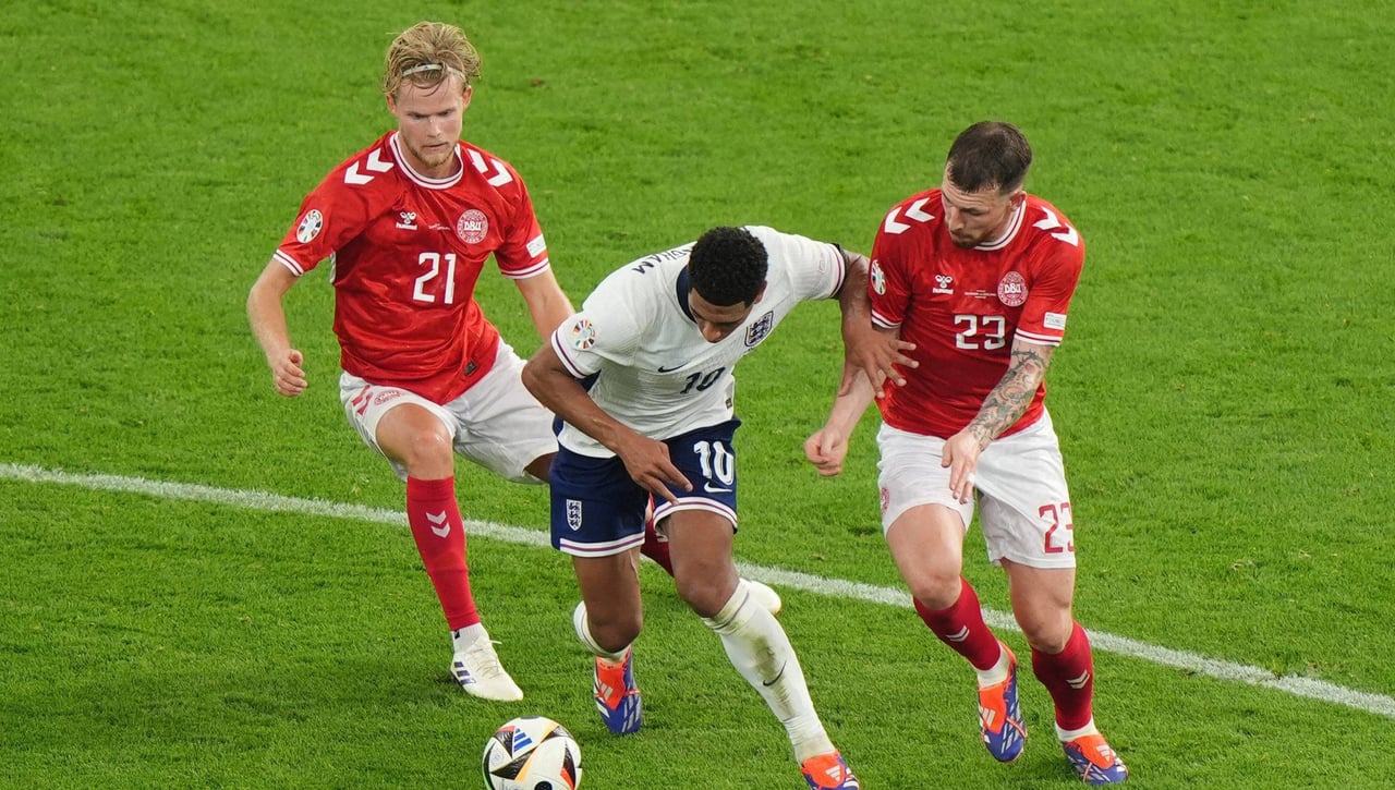 Dinamarca 1-1 Inglaterra: Pinchazo inglés con Bellingham desaparecido