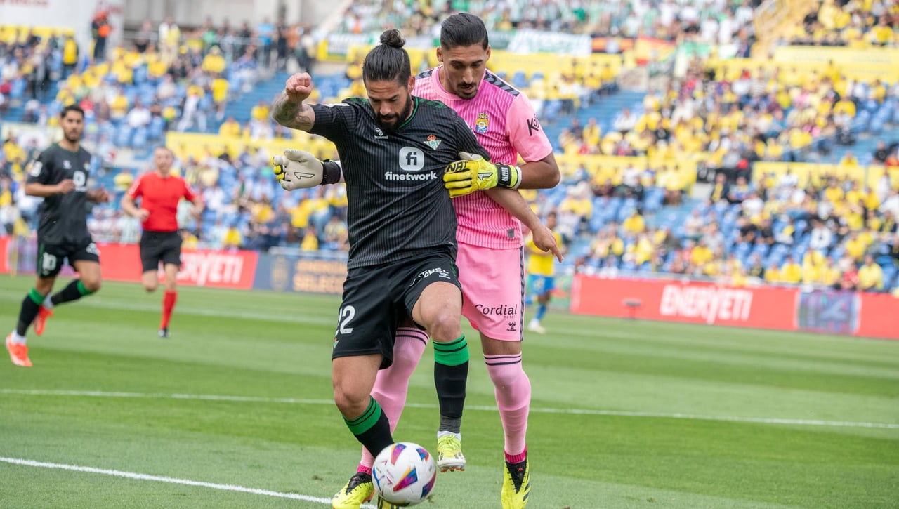 De vuelta al lugar de los hechos con un anfitrión indeseado