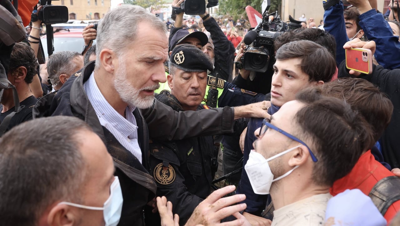 El Rey Juan Carlos rompe su silencio tras lo ocurrido con Felipe VI y Letizia en Paiporta