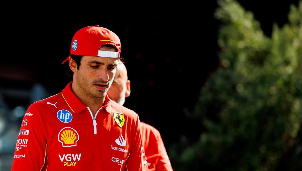 Carlos Sainz vuelve a abrir la puerta de Ferrari