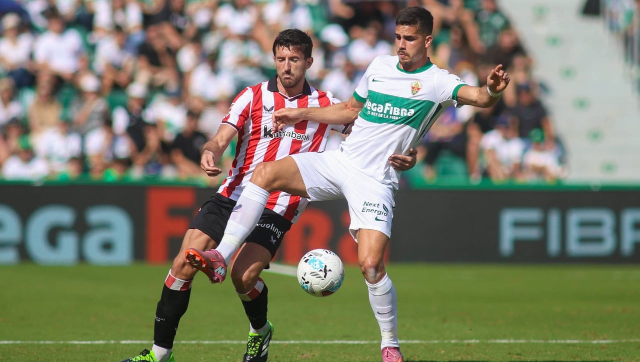 La curiosa respuesta del Elche por la polémica no expulsión de Vivian