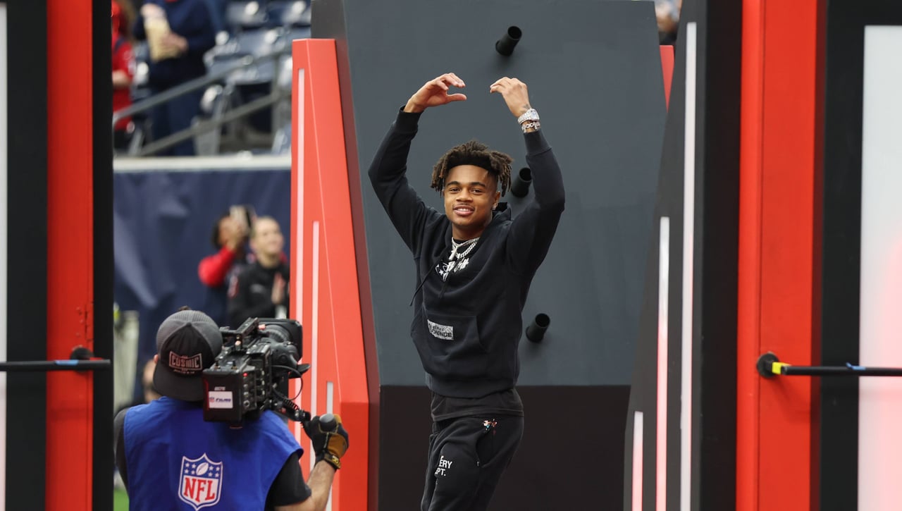 Tank Dell, de los Houston Texans de la NFL, herido en un tiroteo