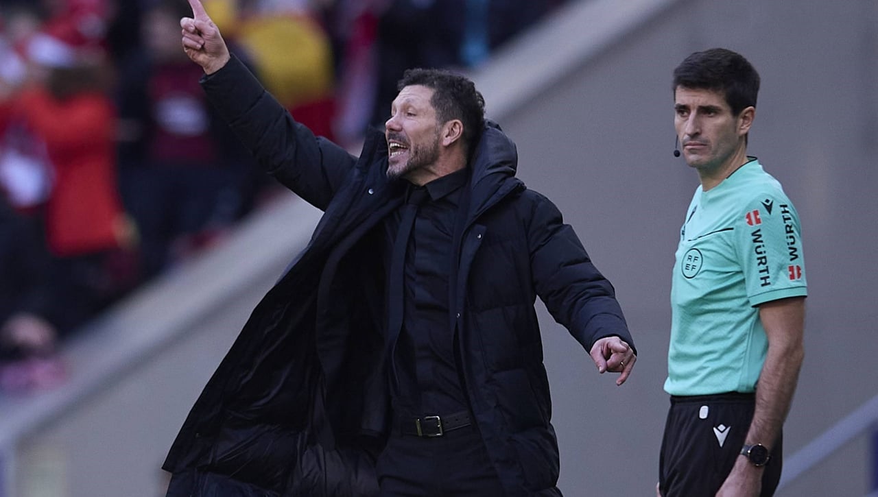 El Atlético da el visto bueno a dos salidas