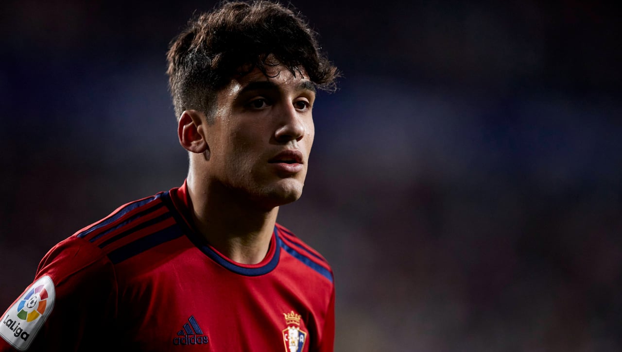 El Mirandés ata a un jugador de LaLiga EA Sports