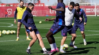 Tecatito y Bono, buenas noticias en la vuelta al trabajo pensando en Osasuna