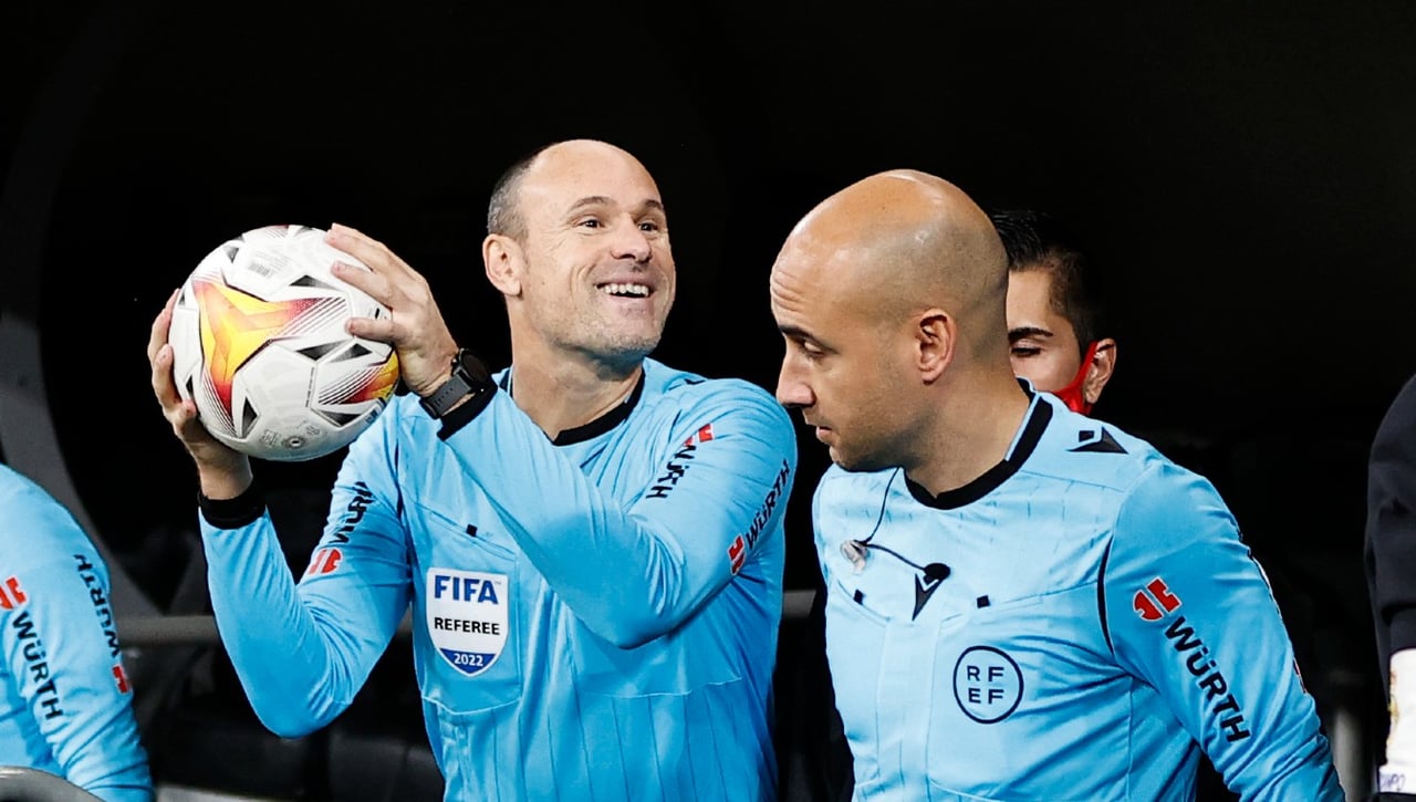 Jubilación para Mateu Lahoz