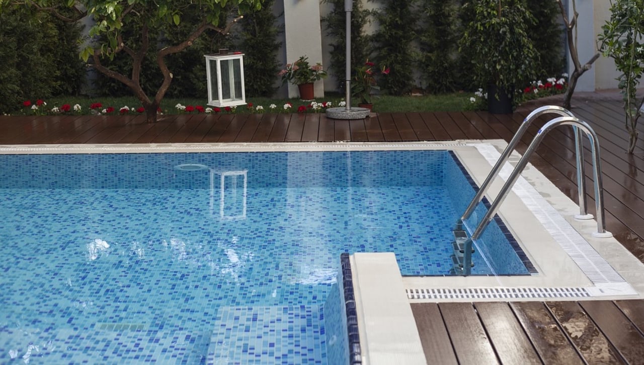 La Junta de Andalucía rectifica y Málaga está de enhorabuena este verano, no es así en Cádiz y Almería