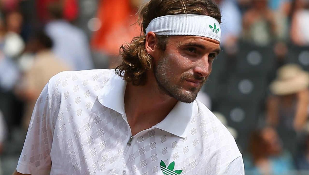 Tsitsipas dice adiós