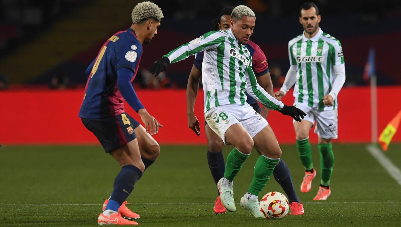 Vitor Roque se rinde a 'su' equipo, pero deja claro su sentimiento real 