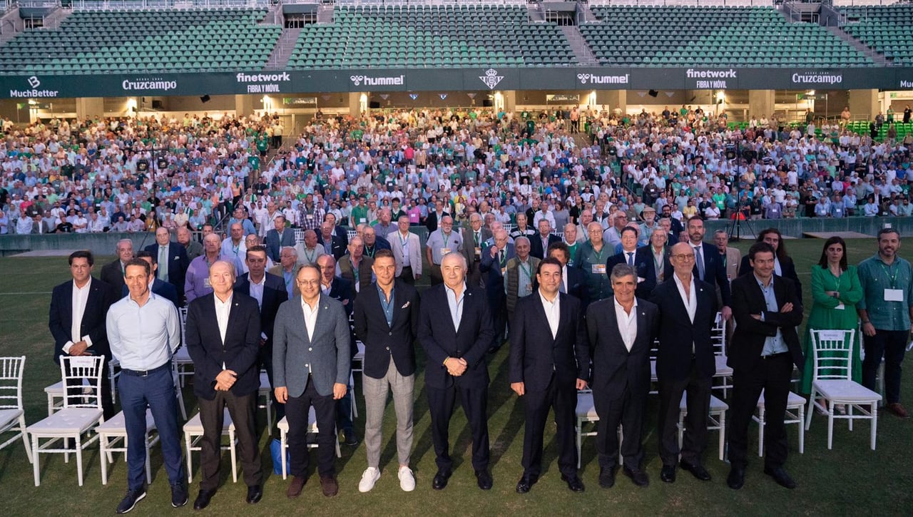 "El Betis es el club más popular de Andalucía, el cuarto de España y tiene la mejor cantera"