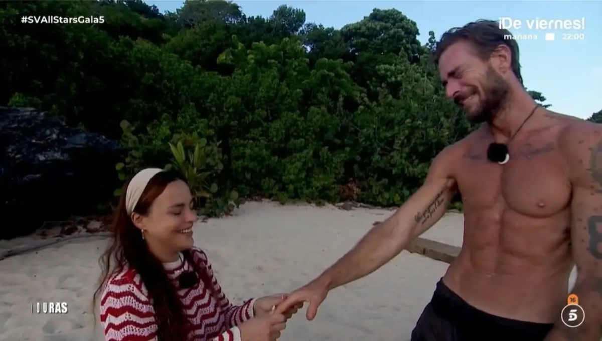 Marta Peñate pide matrimonio en directo a Tony Spina en Supervivientes All Stars