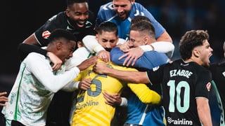 El Betis arropa a Pau López: el motivo que explica su airada reacción contra la afición del Espanyol