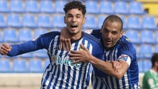 El fichaje de Álex Costa, pendiente de una llamada del Sevilla