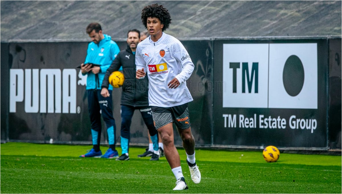 Peter se estrena en Valencia con palabras de consuelo para Baraja