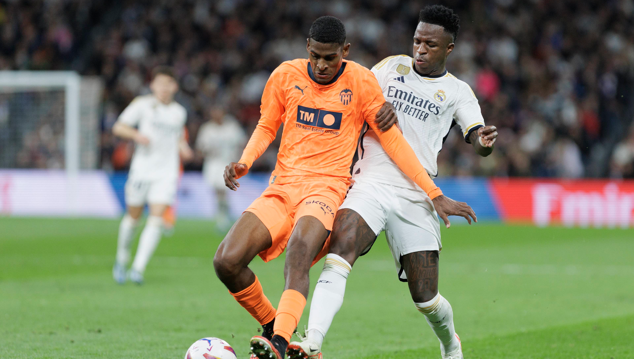 Cristhian Mosquera puede protagonizar un nuevo 'caso Brahim' con la Selección española