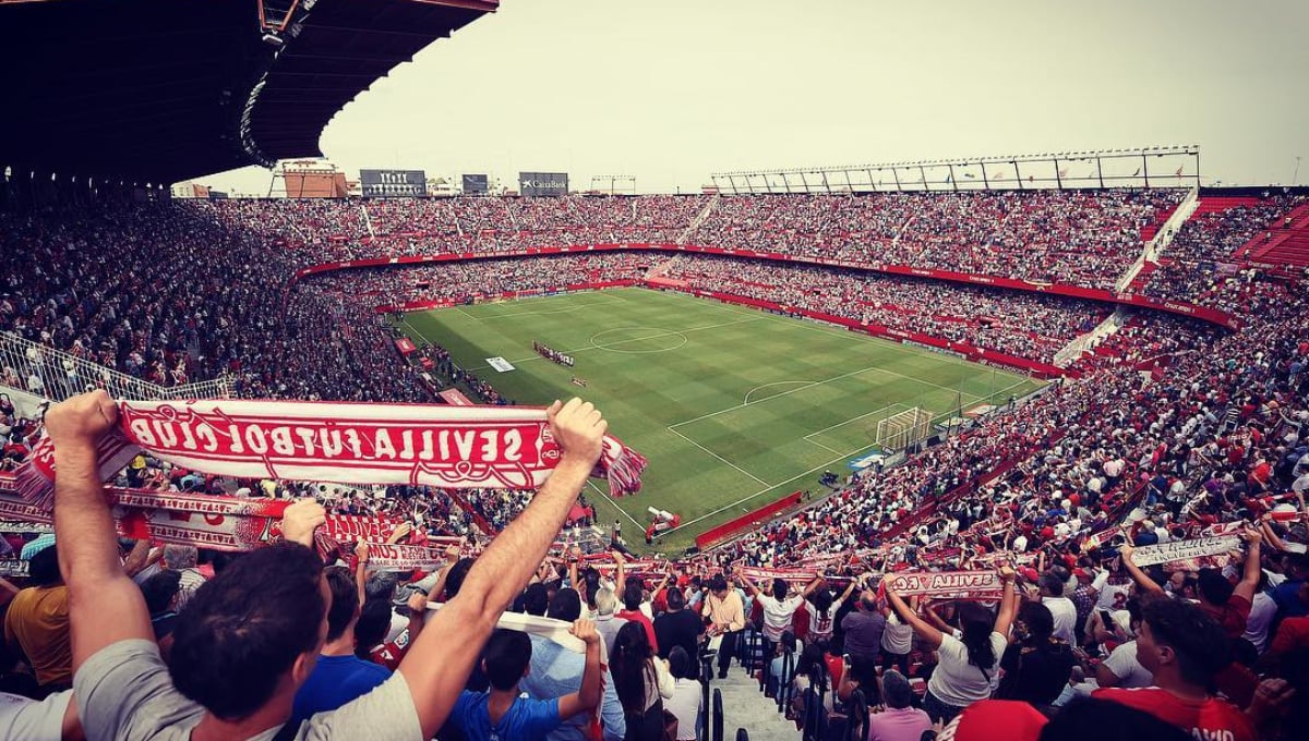 Temor a otra sanción en el Sevilla por nuevos cánticos en el Sánchez-Pizjuán contra Ramos, Tebas, Rubiales...