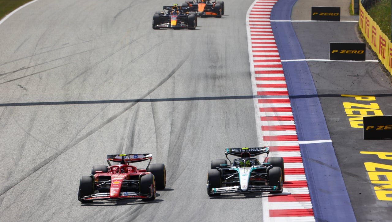 No le cierran la puerta a Carlos Sainz