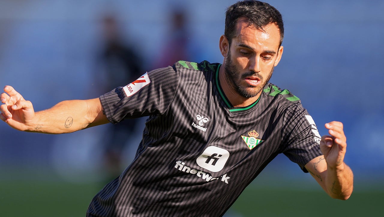 Giro brusco en el futuro de Juanmi en el Betis