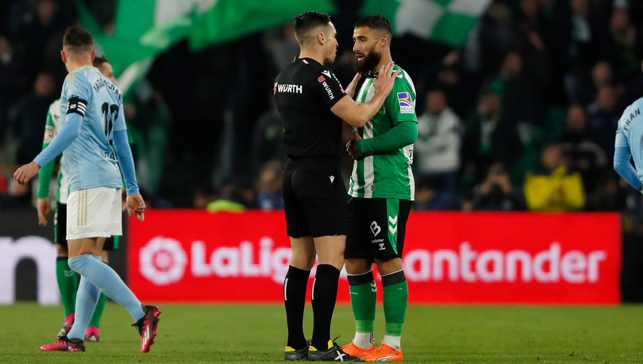 No sólo a Del Cerro y Competición se les ve el plumero: también a Estrada, el del VAR