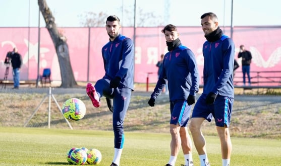 Última sesión con bajas importantes para Sampaoli