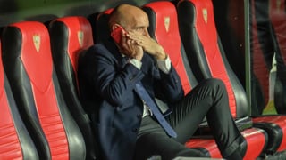 Monchi responde a una 'oferta' de la Juventus y desvela el central que intentó fichar en verano 