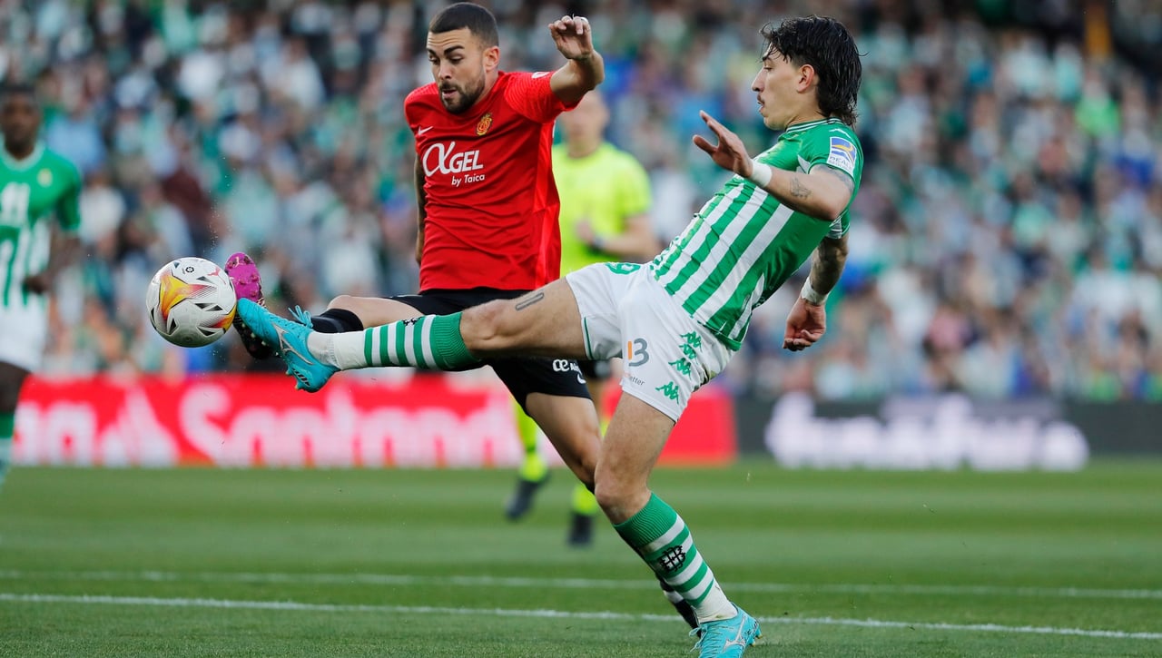 La maniobra del Barça por Bellerín tras caerse Foyth y Meunier