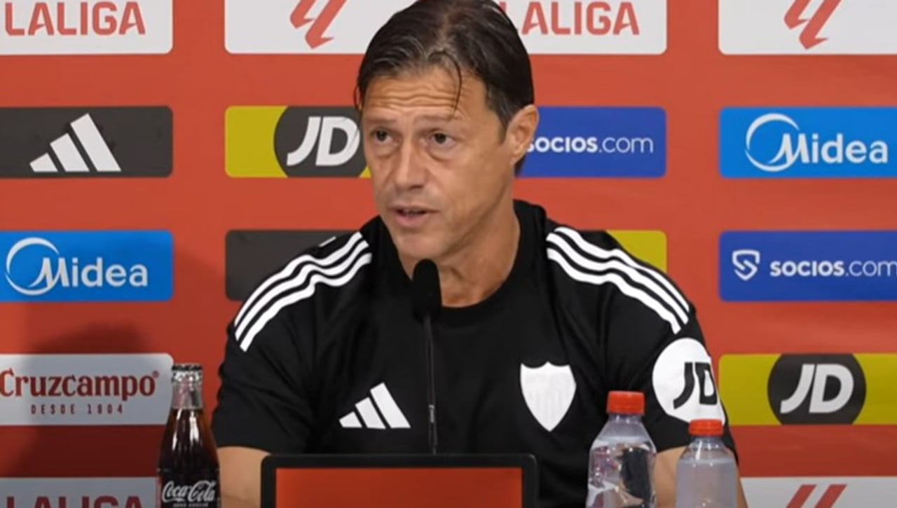 Almeyda sorprende con Januzaj, se sincera sobre Akor Adams y no lo ve imposible para este Sevilla