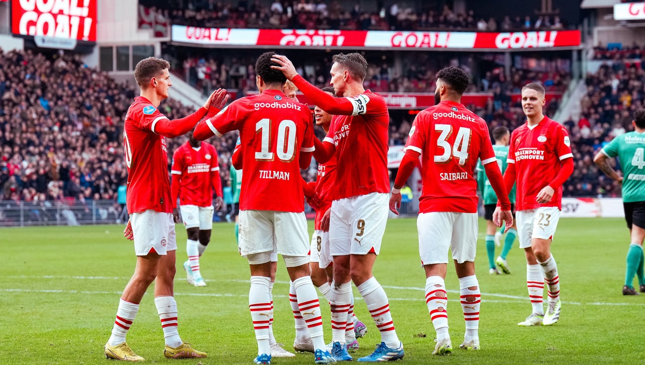 El PSV sigue a lo suyo en su Liga a dos semanas y media de visitar al Sevilla