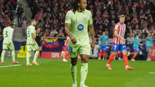 La firma de Koundé, a punto