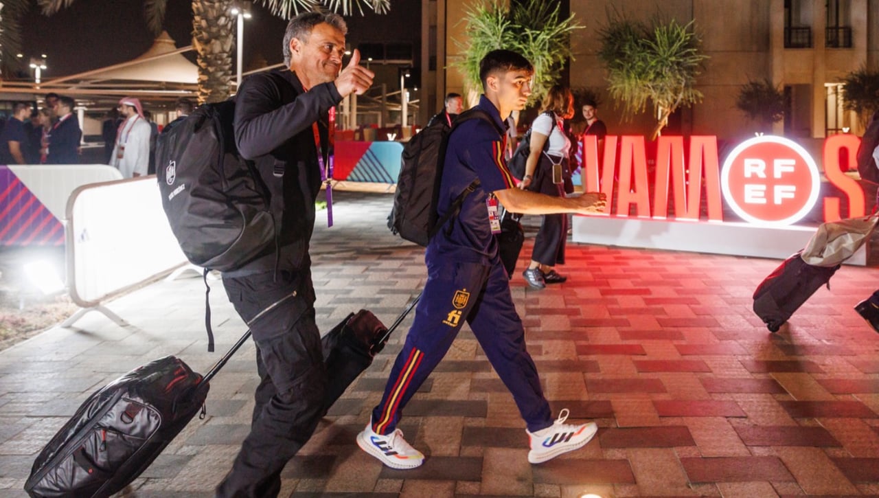 La expedición española para el Mundial de Qatar 2022: El andamio y la bicicleta de Luis Enrique que no falten