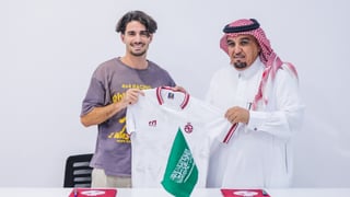 Álex Collado mulle el colchón para Vitor Roque, con el que "se equivocan al dejar salir"