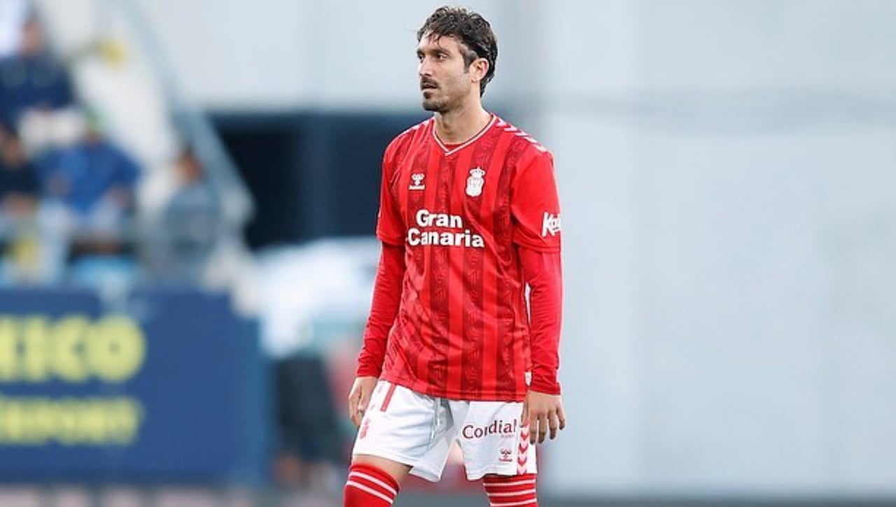 Hace oficial el acuerdo con Campaña