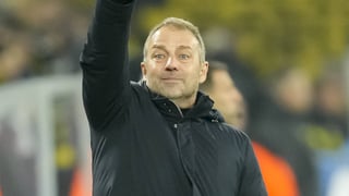 Hansi Flick baja las alarmas con Raphinha